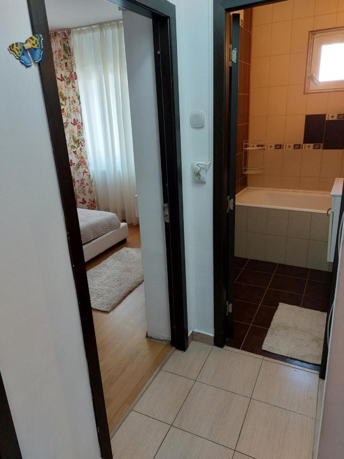 Apartament Central Renovat 3 Camere Bucareste Exterior foto